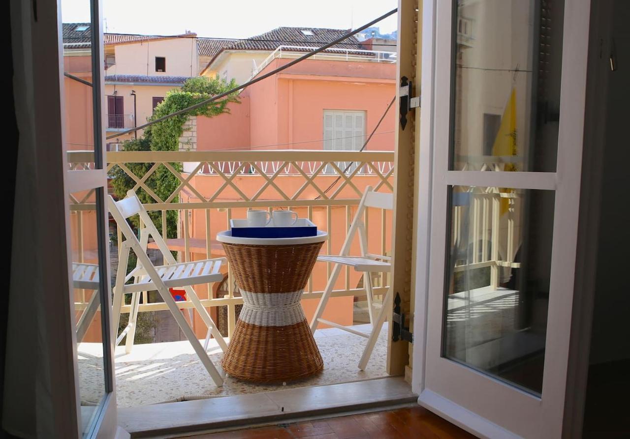 Old Town Apartment Next To Seafront Promenade Nauplia Esterno foto